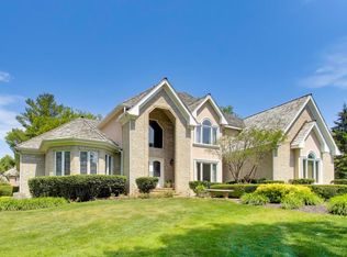 4550 Eleanor Dr, Long Grove, IL 60047