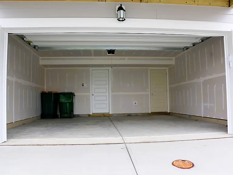 13859 Gatsby Dr — Photo 24