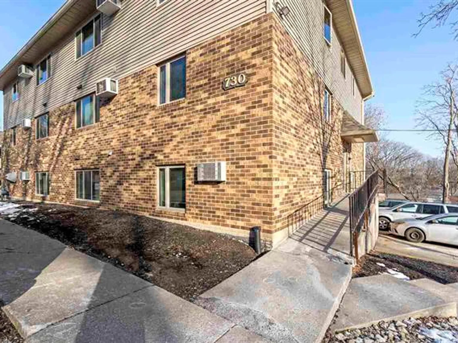 730 Michael — Photo 1