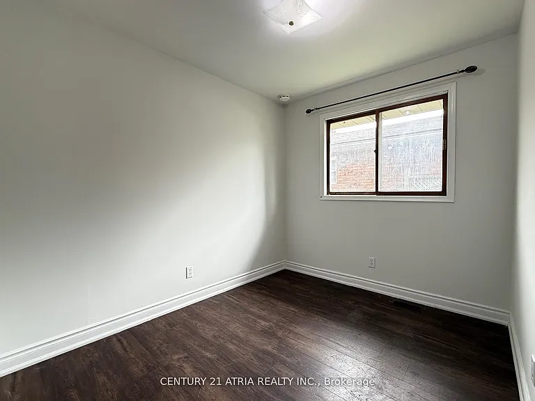 1212 Somerville St — Photo 12