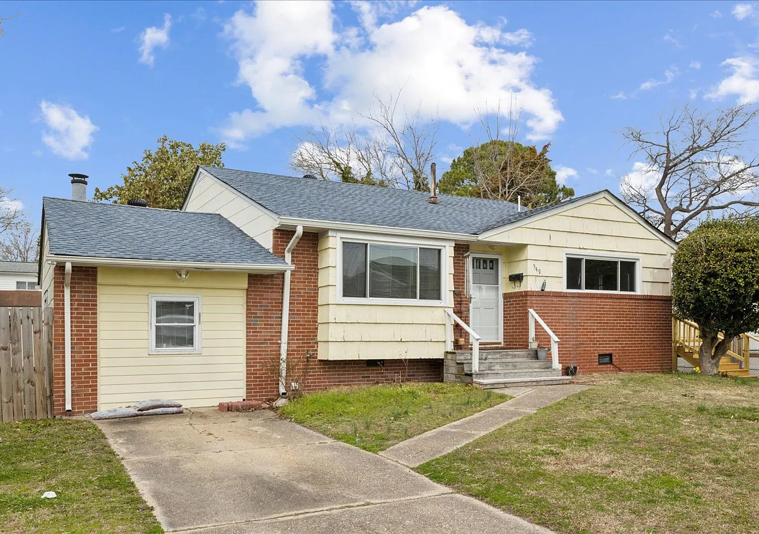 Beautiful tri-level detached home near Virginia Beach Town Center! — Photo 2