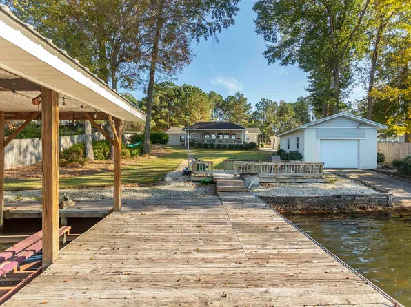 610 Hutchinson Dr, Sylacauga, AL 35151