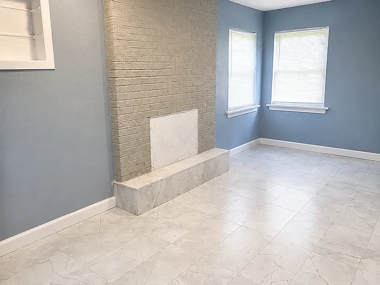 8109 Cler Ave — Photo 2