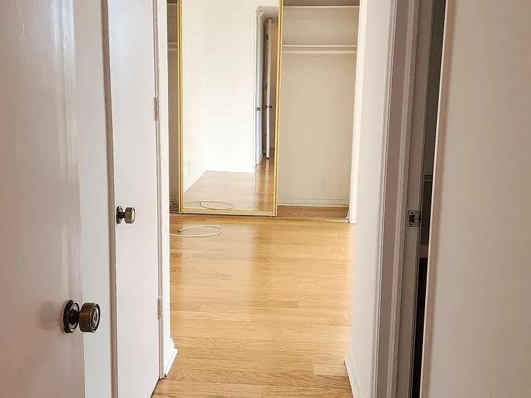 4477 Wilshire Blvd #310 — Photo 14