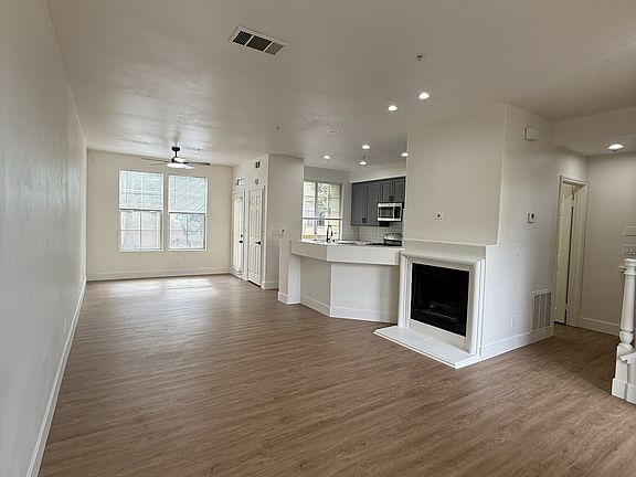 2nd image of 488 W Summerfield Cir #1