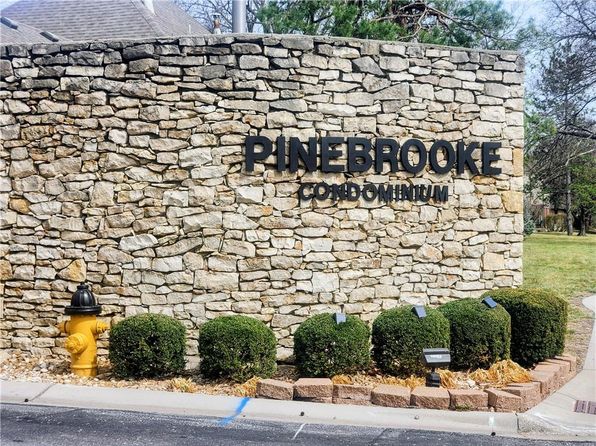 10217 Conser St, Overland Park, KS 66212