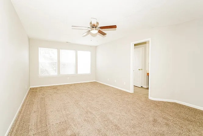 3 bed, 2.5 bath, 1743 sqft, $1,895 — Photo 4