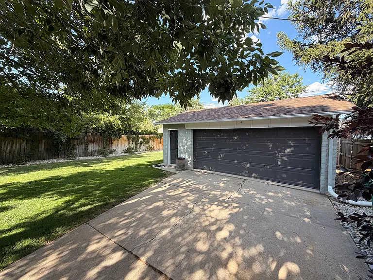3150 Benton St — Photo 10