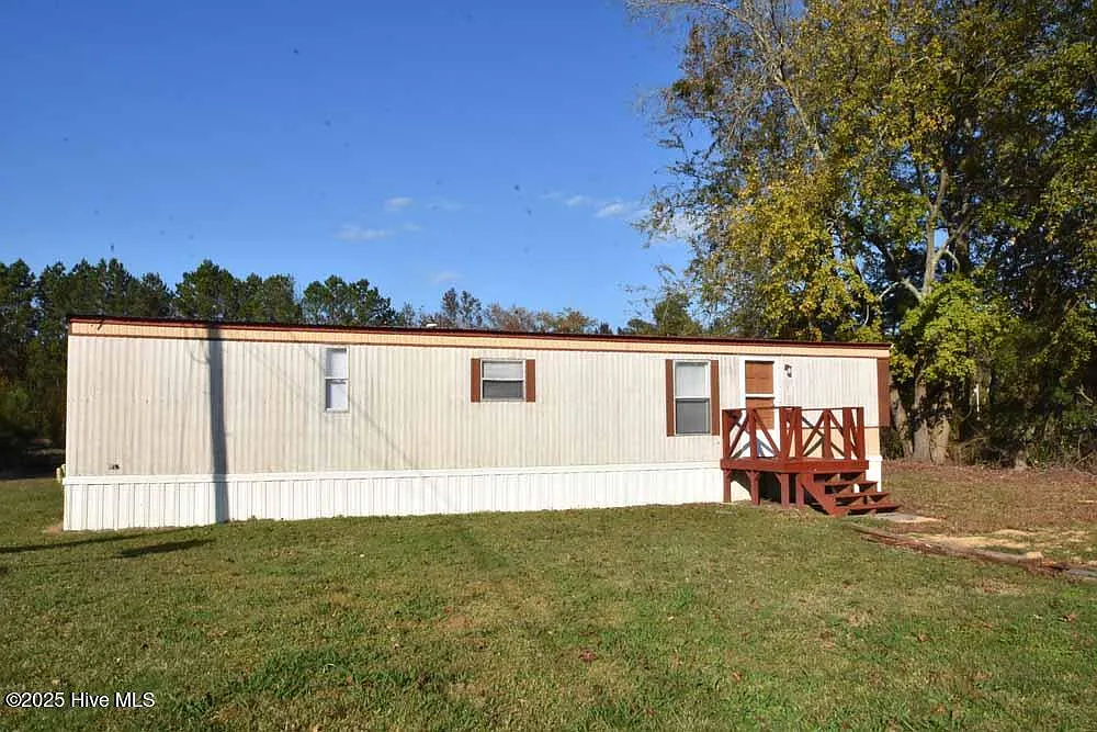 1 bed, 2.0 bath, $850 — Photo 1
