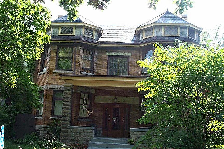 2nd image of 1521 Hubbard #1
