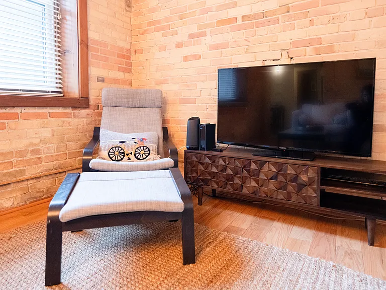 110 N Harbor Dr #104 — Photo 30