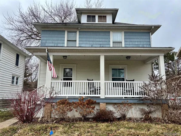 425 Fern Ct, Monroe, MI 48162