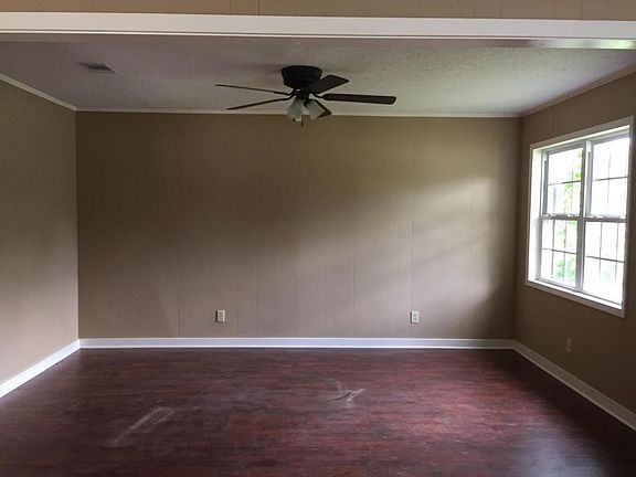 3rd image of 125 Northside Dr