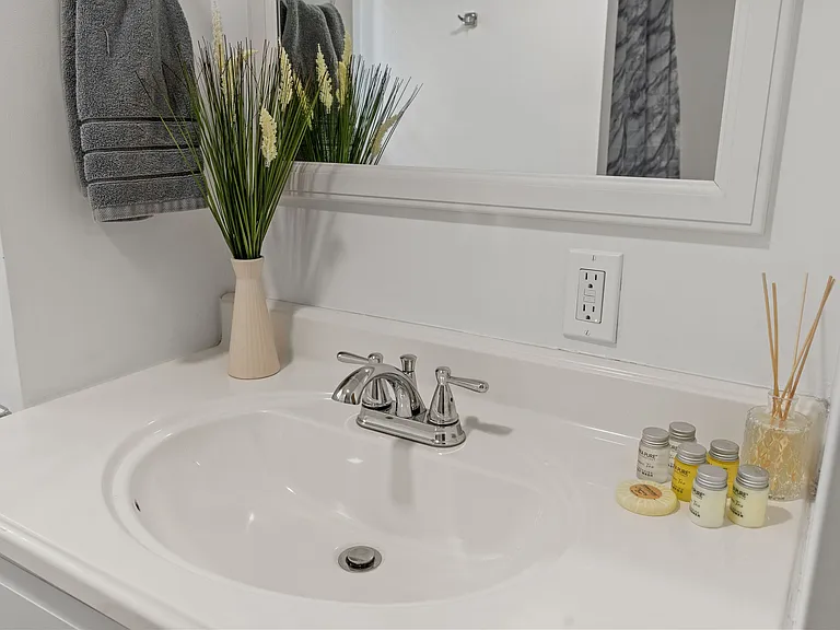 17 Hillside Ave — Photo 38