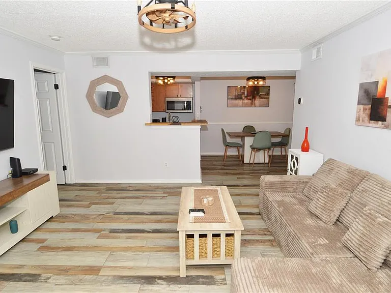 10200 Gandy Blvd N #1313 — Photo 6