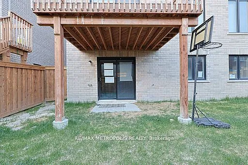 75 Eastgrove Sq #BASEMENT — Photo 20