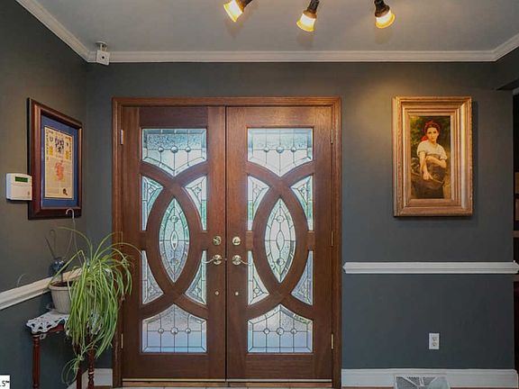 2nd image of 50 Lake Vista Dr