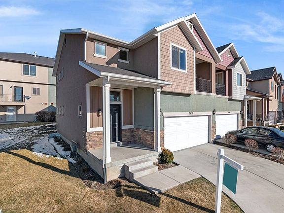 5th image of 2658 N Cypress Way