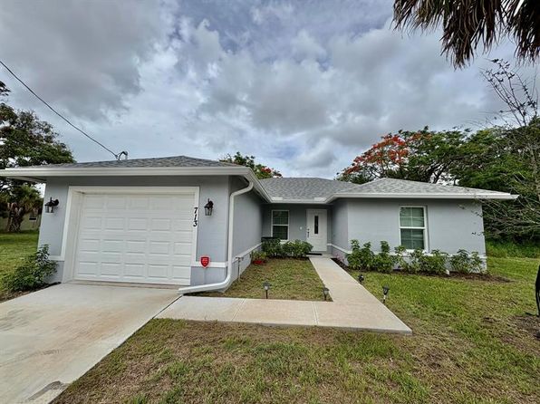 713 SE East Ave