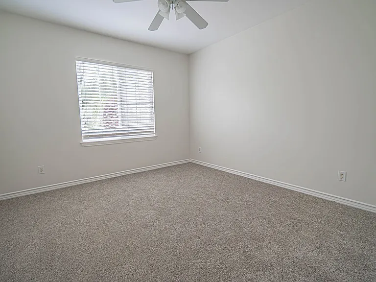 26149 W Shadow Rock Ln — Photo 21
