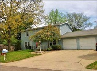 646 Windy Cove Ct, Mishawaka, IN