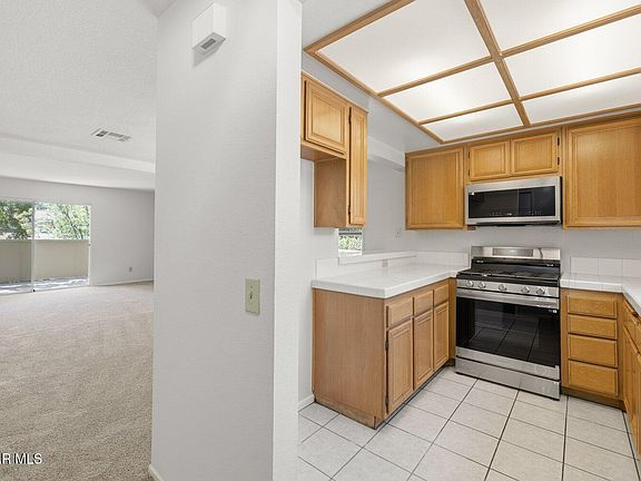 4th image of 2731 N Erringer Rd #17