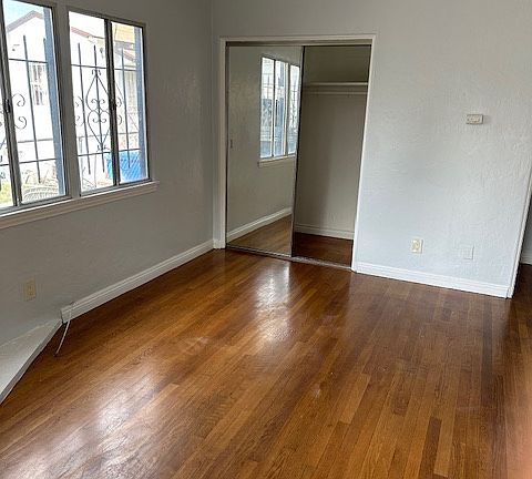 3rd image of 1632 W 84th St #1/2
