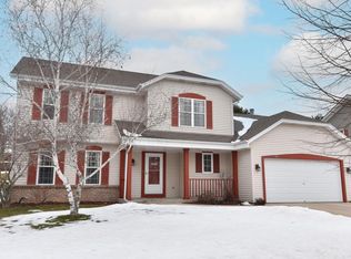 1286 Garfield Ln, Hartford, WI 53027