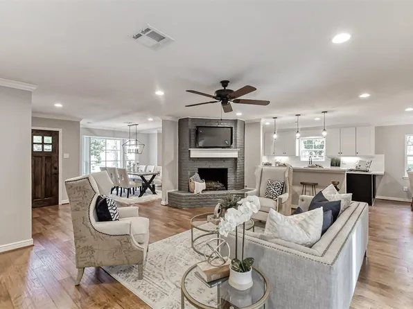 1033 Cheshire Ln, Houston, TX 77018