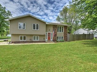 1125 N Nickey Ave, Decatur, IL 62526