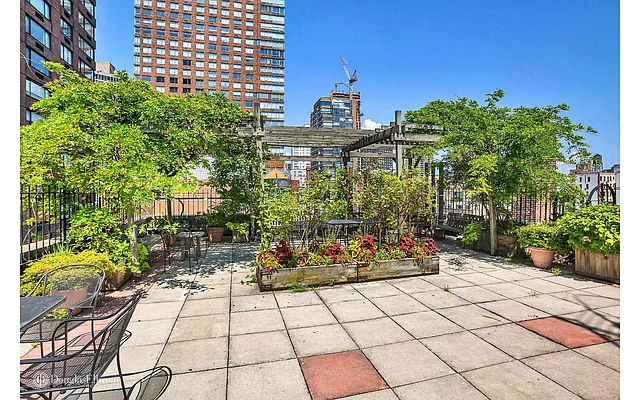 Sold by Douglas Elliman | media 12