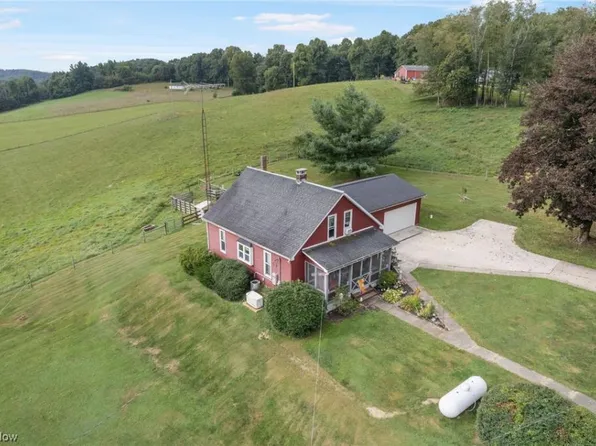 4134 Peach Rd SE, Amsterdam, OH 43903