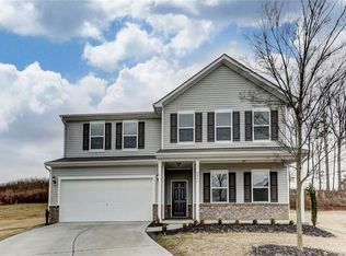 8842 Balsam Bay Rd, Charlotte, NC 28227