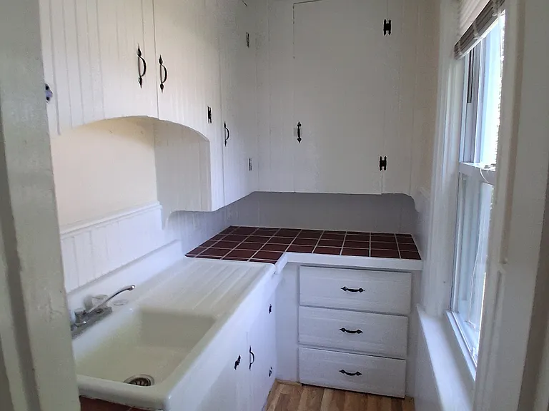 16 Poland St #2 — Photo 2