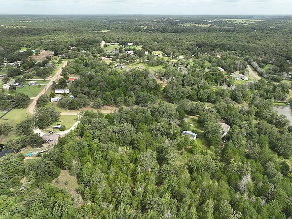 3rd image of E Lois Ln