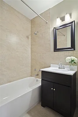 Sold by R New York | media 14