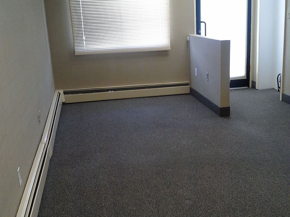 2nd image of 538 E Meadow Ave
