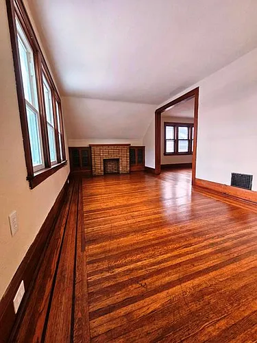536 Winspear Ave #2 Photo 1