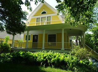 702 9th St, Sheldon, IA 51201