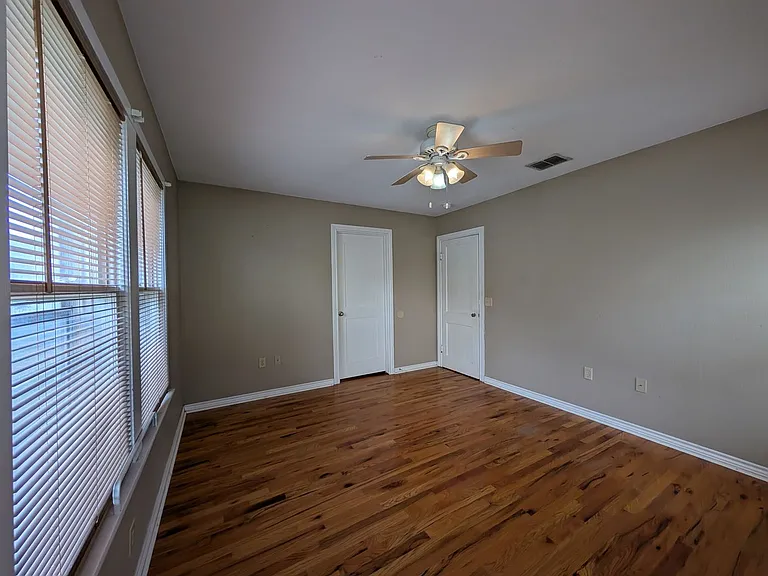 1185 W Mill St — Photo 20