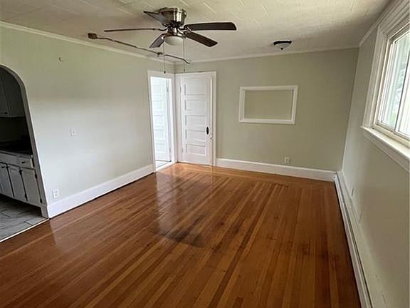 2nd image of 1020-1022 Main St #1022-B