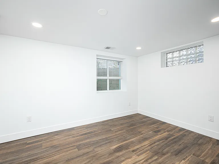 1012 Miner St — Photo 24