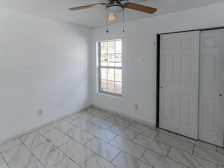 133 W Park Ave #A — Photo 10
