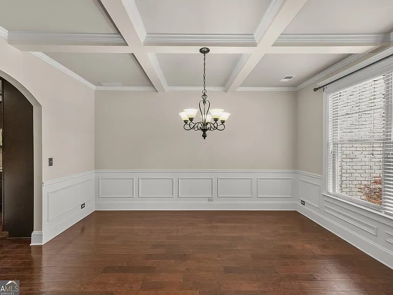 882 Nestling Dr — Photo 8