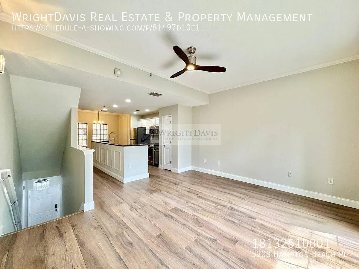 2/2 Cordoba at Beach Park Condominium in South Tampa. — Photo 4