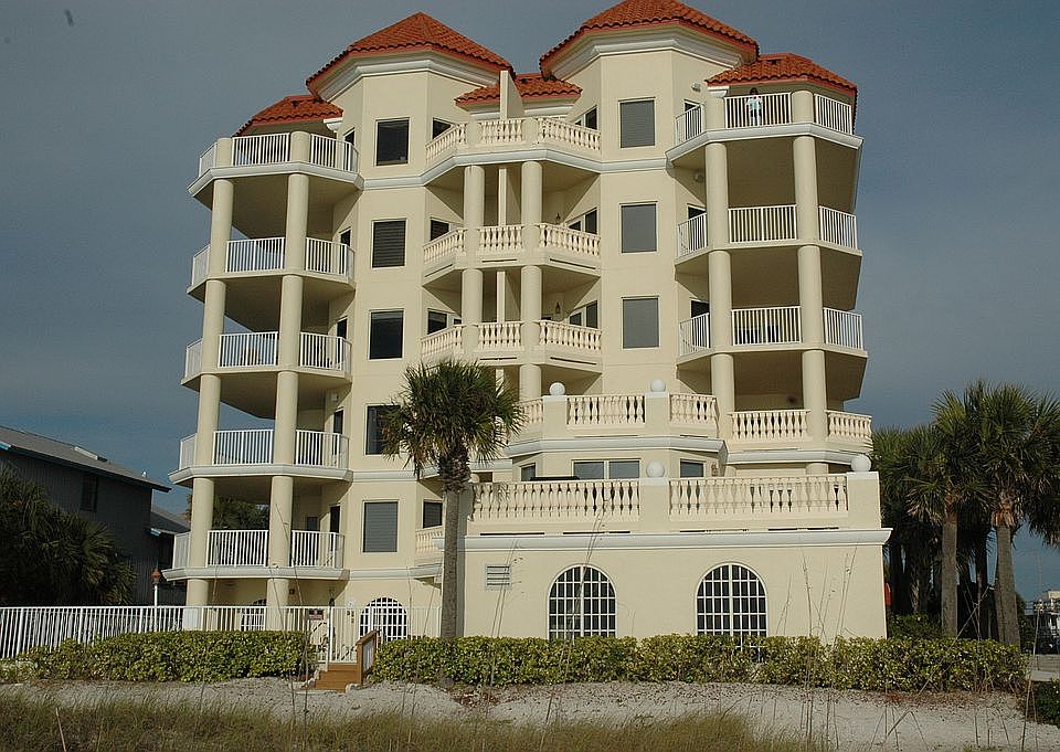 1st image of 14 Somerset St APT 603