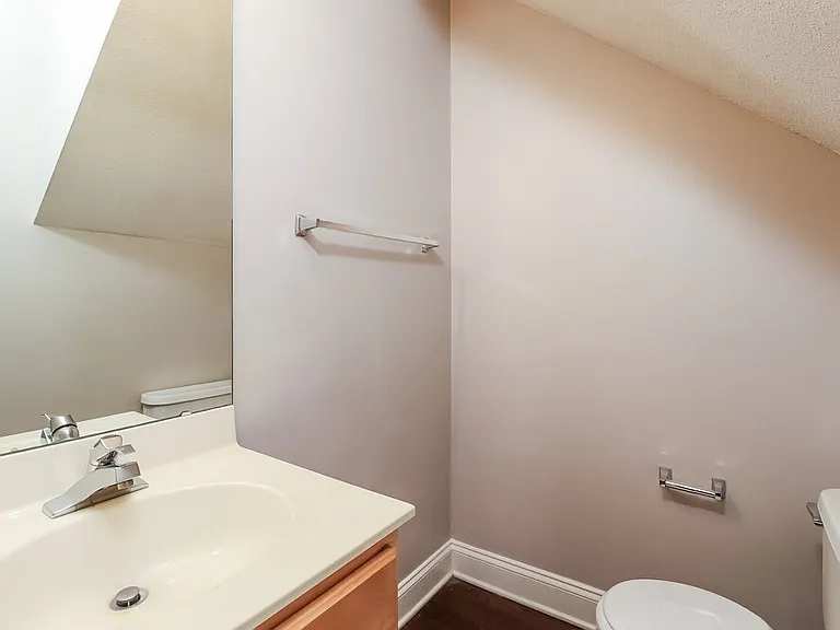 1909 Olsen Ln — Photo 16