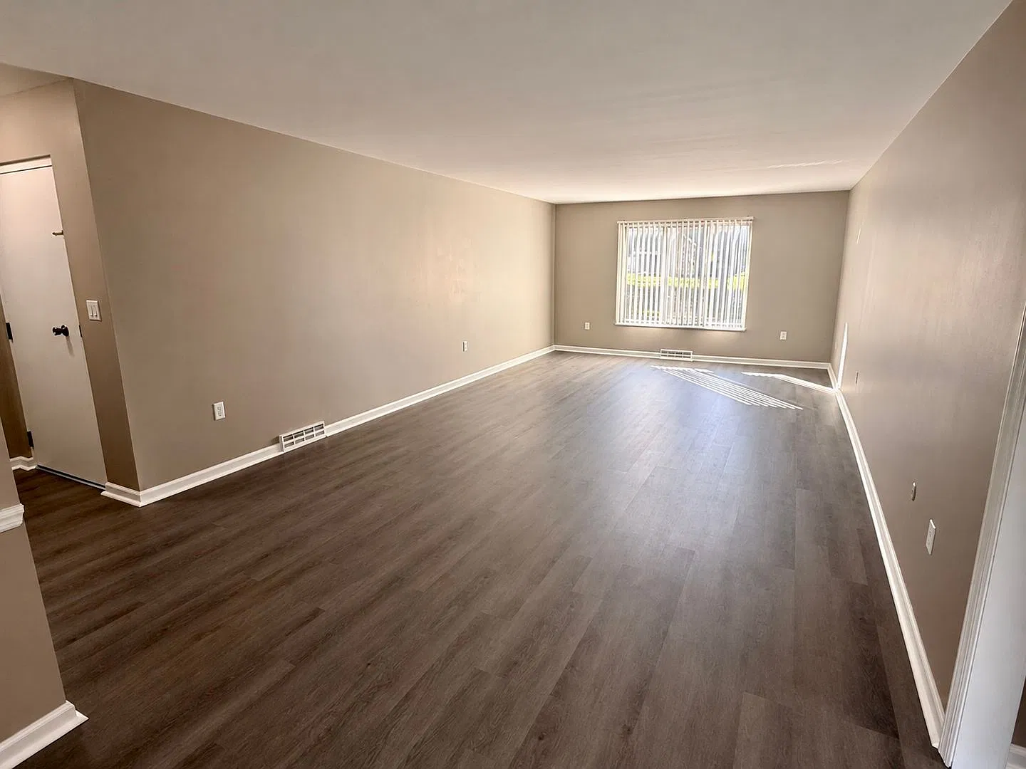445 Forrer Boulevard — Photo 2