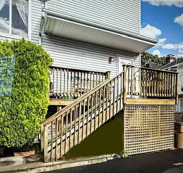 158 Seaside Ave #C — Photo 2