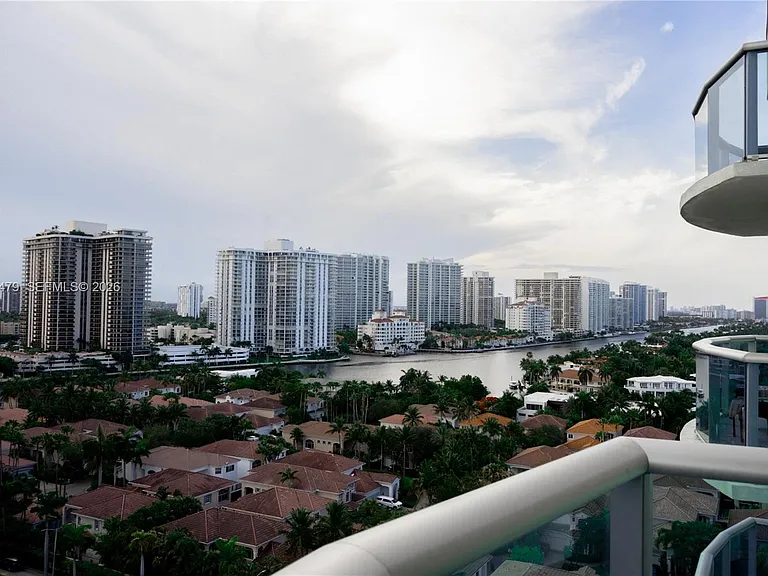 19370 Collins Ave #1614 — Photo 3